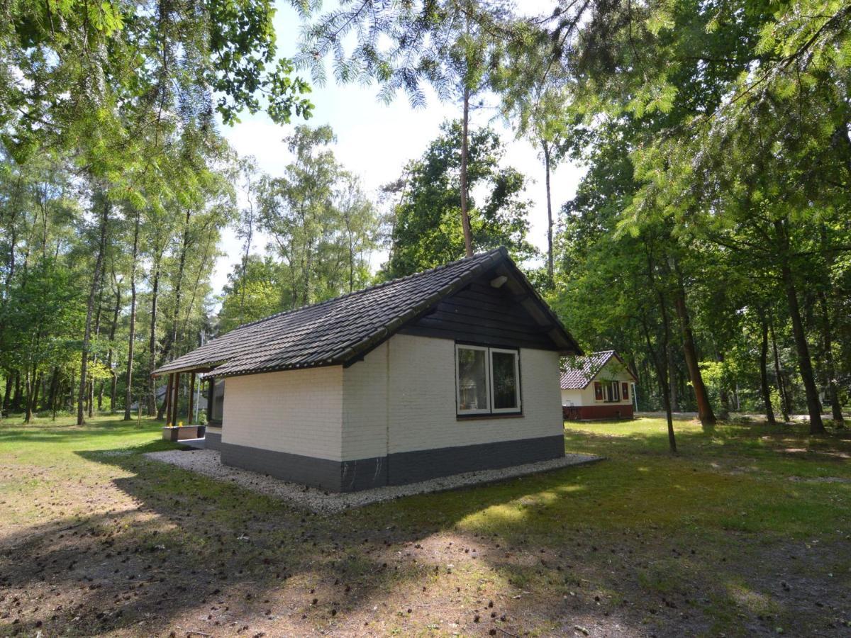 Detached Bungalow With Lovely Covered Terrace In A Nature Rich Holiday Park Stramproy Luaran gambar
